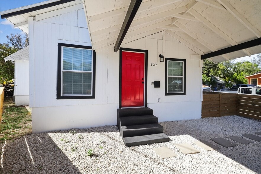 Building Photo - 427 Floyd Ave