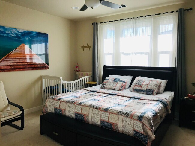 Building Photo - 436 Persimmon Cmn