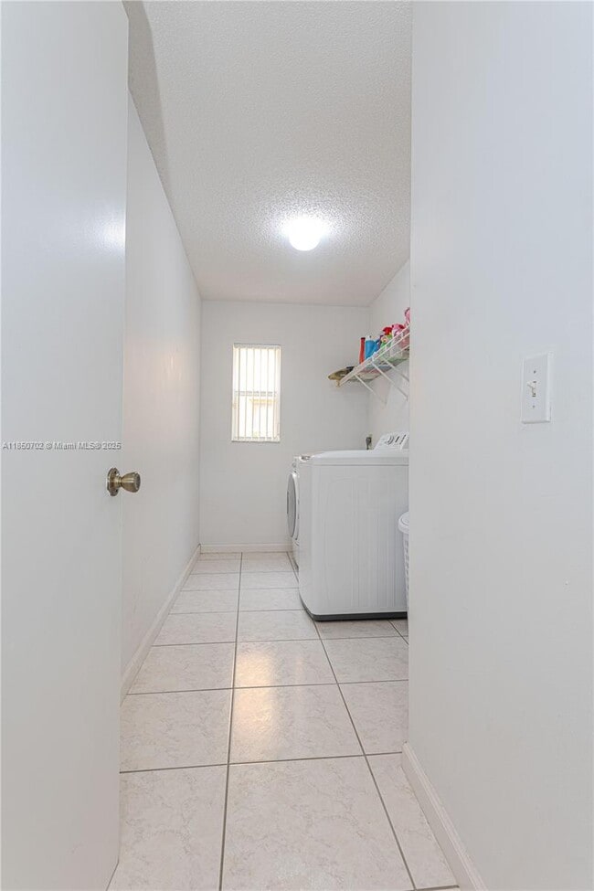 Building Photo - 16176 NW 14th Ct
