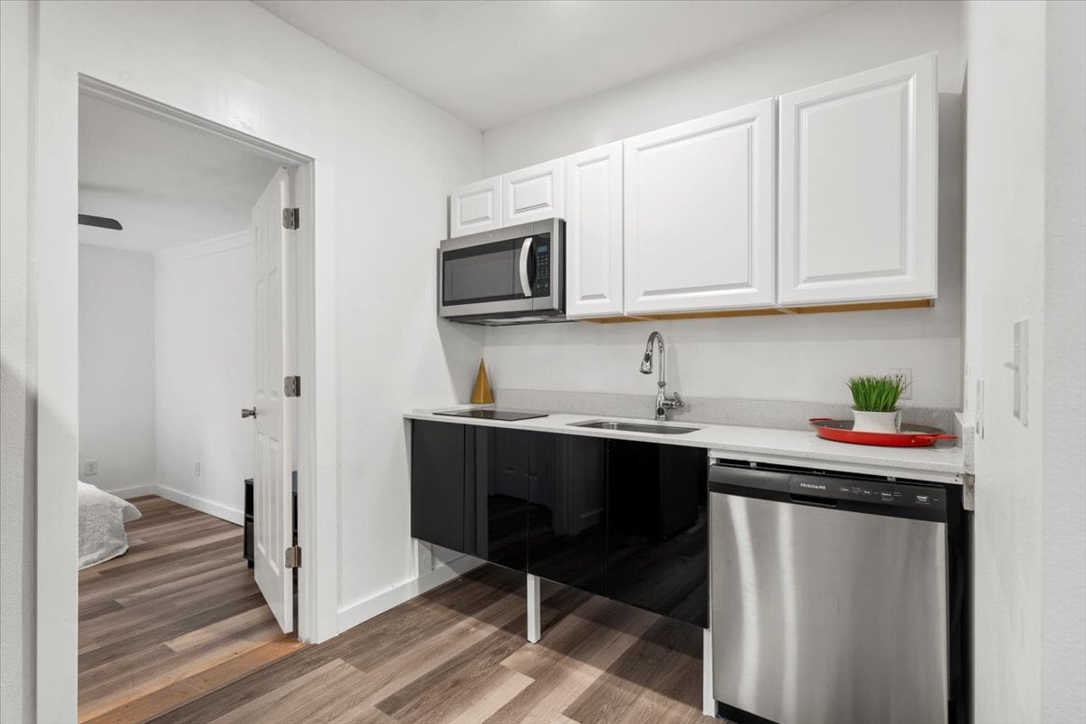 Building Photo - 719 Smith Ave