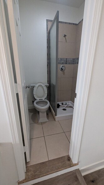 Building Photo - 392 West Center Ave