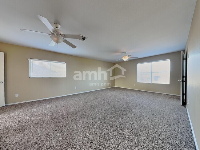 Building Photo - 937 Iona Dr