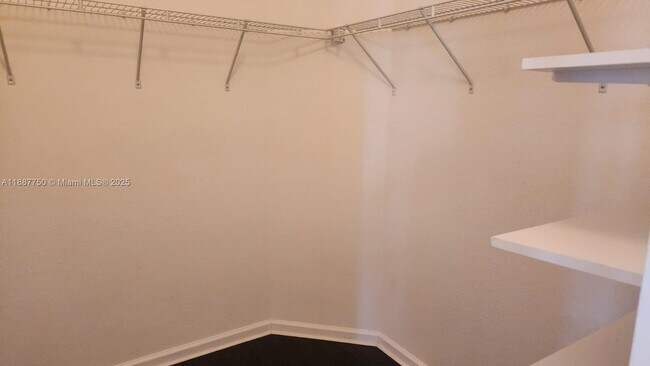 Building Photo - 25309 SW 118 Ct
