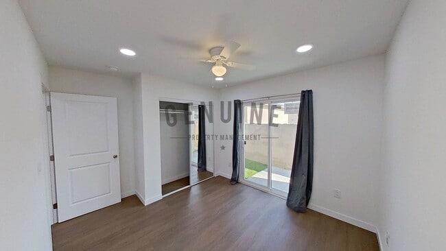 Building Photo - 8134 Poinsettia Dr