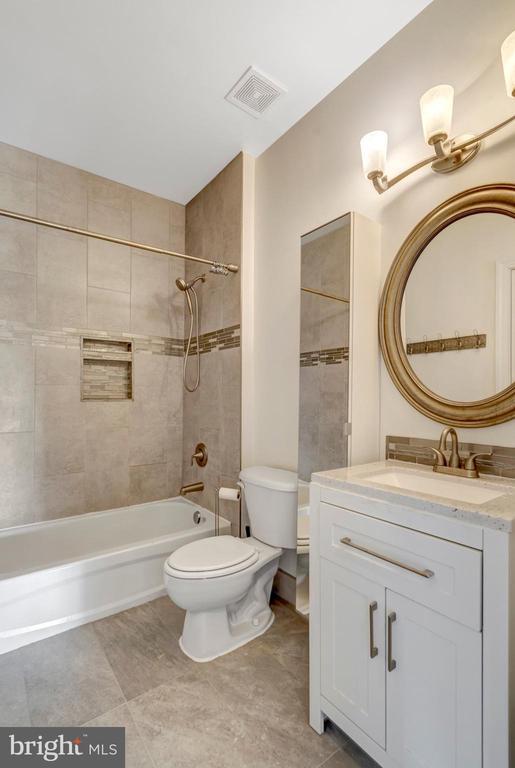 Building Photo - 6830 Hartzell Hill Ln