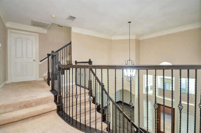Building Photo - 1220 Birdsall St