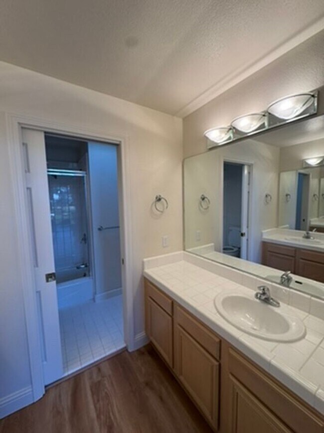 Building Photo - 280 Portola Dr
