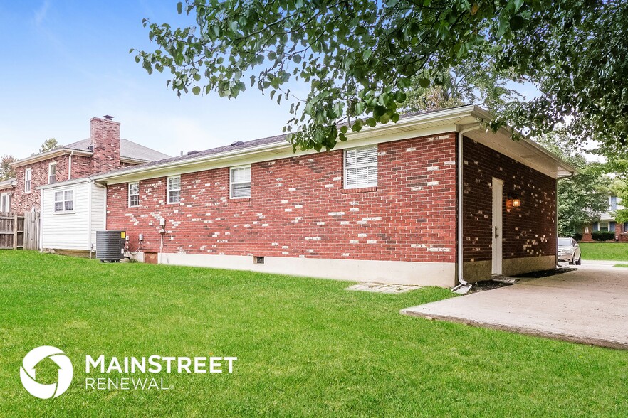 Building Photo - 7502 Stayman Way