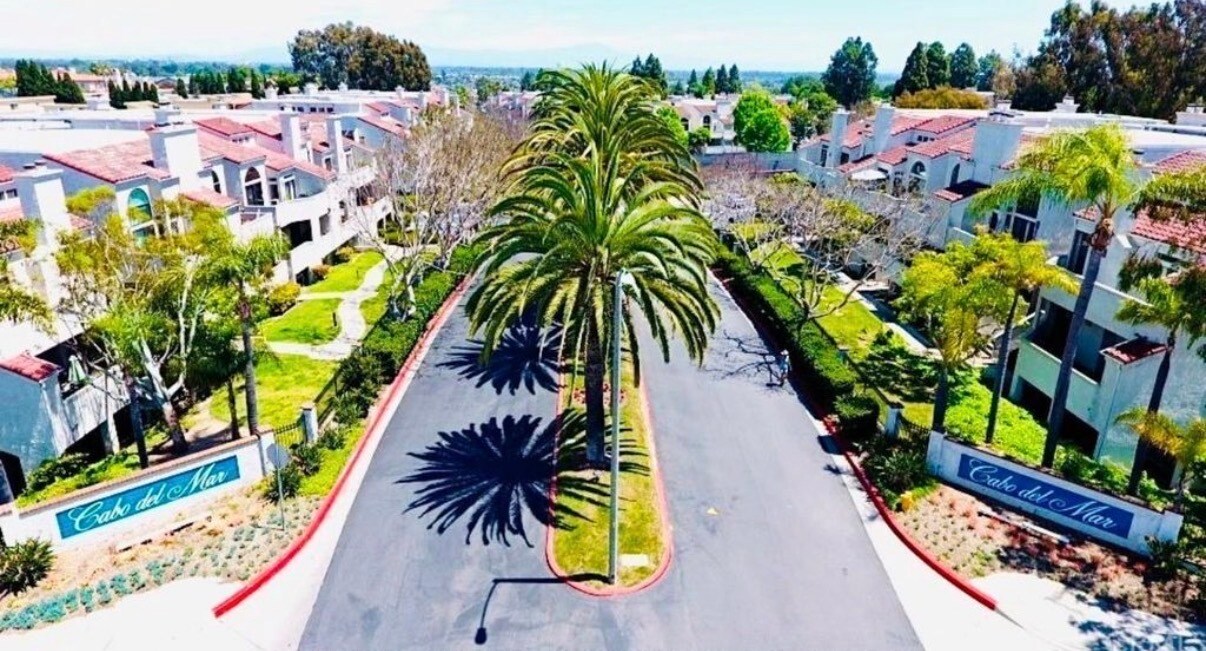 Building Photo - 5145 Tortuga Dr