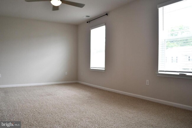 Building Photo - 109 N Marshview Terrace