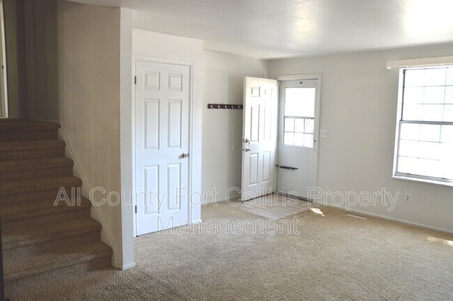 Building Photo - 706 Morsman Dr