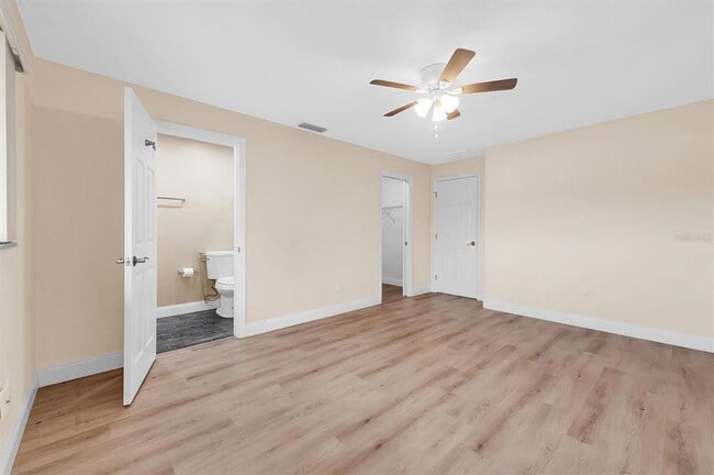 Building Photo - 315 Buttonwood Ln