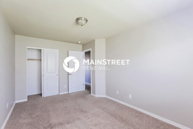 Building Photo - 3 Bedroom Pet-Friendly Home in Phoenix, AZ...