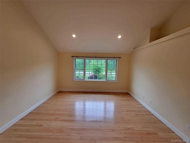 Building Photo - 41 NY-208