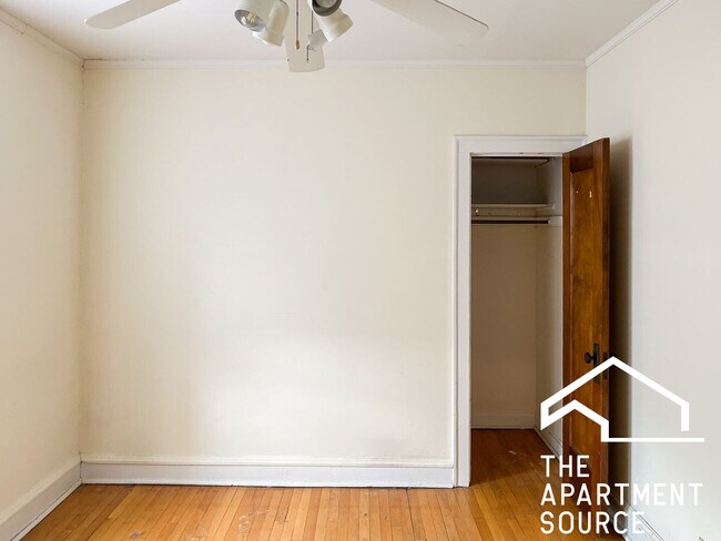 Building Photo - 2613 W Berwyn Ave