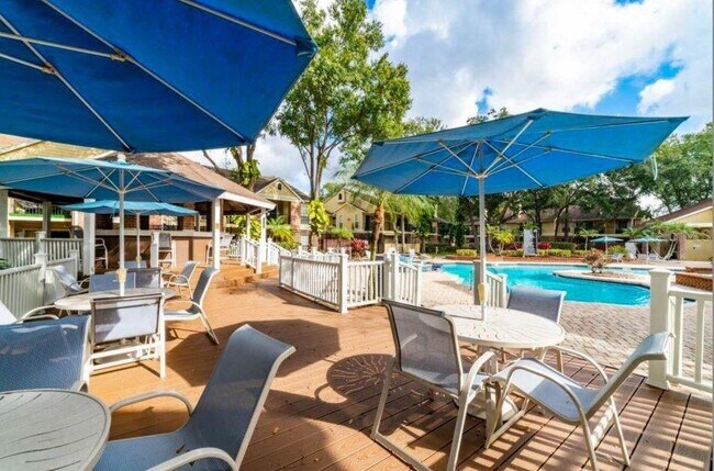 Building Photo - 8758 Mallard Reserve Dr