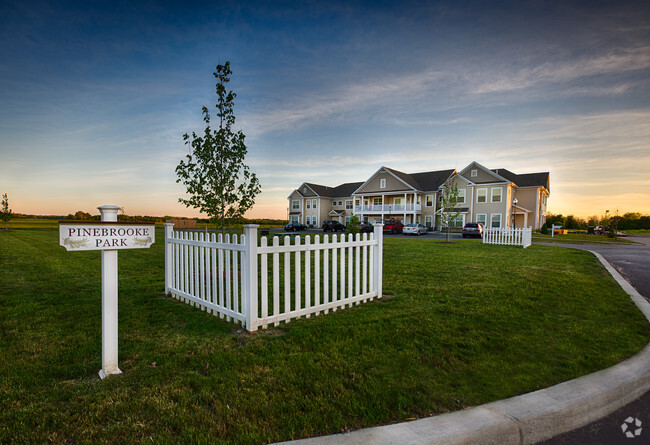 Building Photo - Pinebrooke Apartments