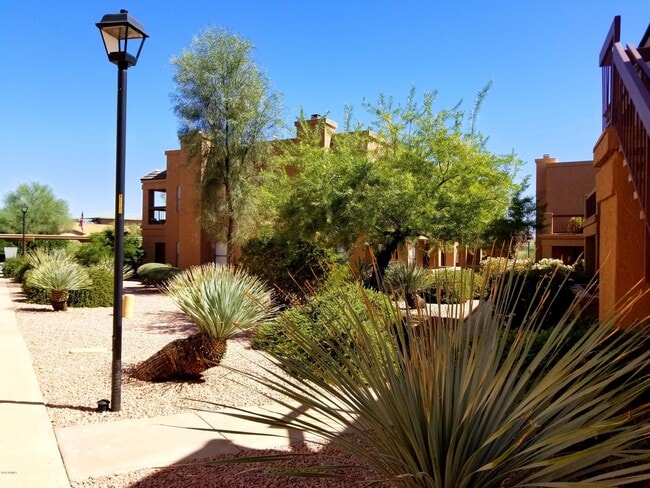 Building Photo - 14849 N Kings Way