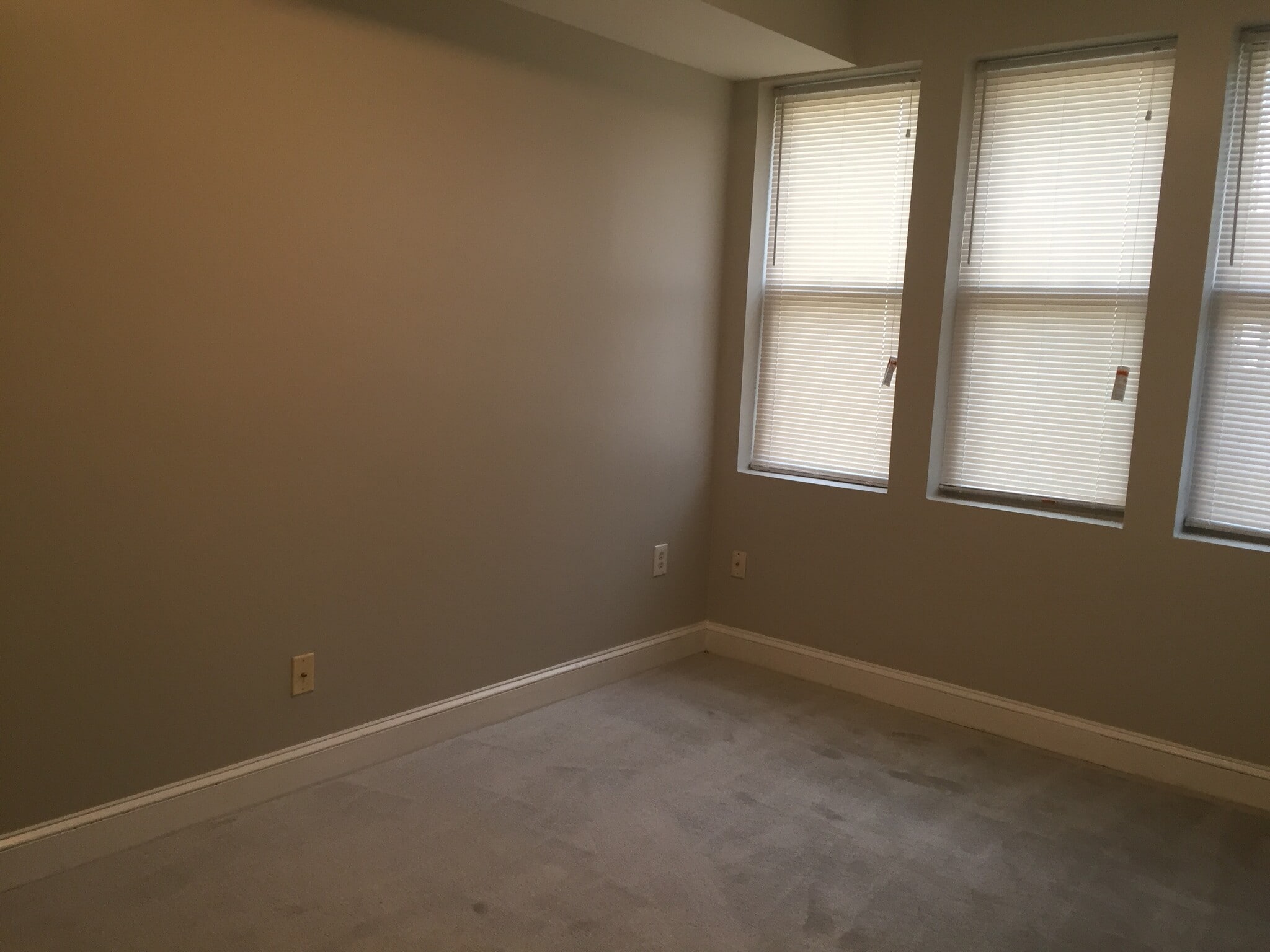 Bedroom - 1618 Isherwood St NE