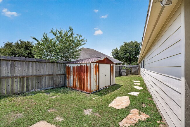 Building Photo - 20707 Pine Rain Ct