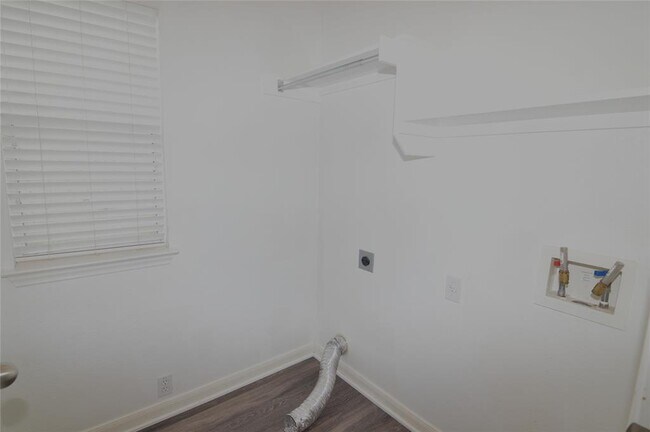 Building Photo - 801 Barefoot Cove
