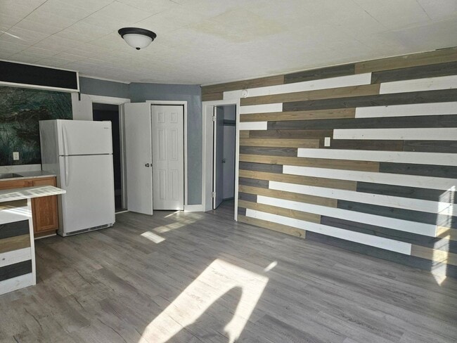 Building Photo - 8215 Stoner Rd