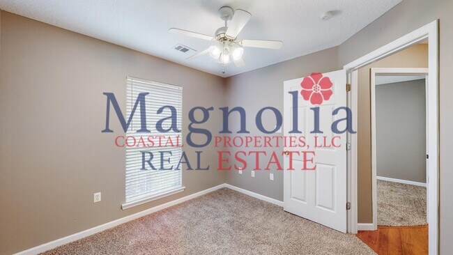 Building Photo - 3 Bedroom 2 Bathroom Home - Hope Creek Subdivision - Richmond Hill