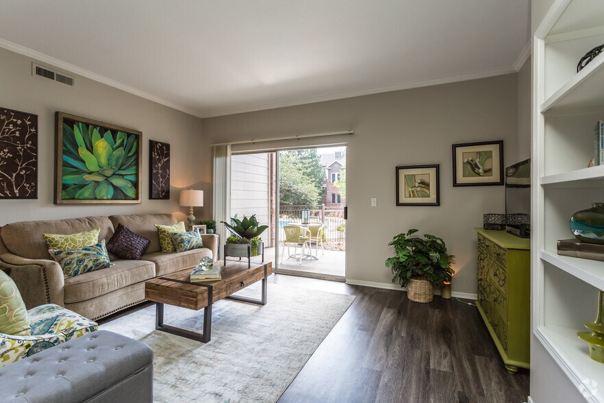 2BR, 2BA - Doral - Westlake Greens