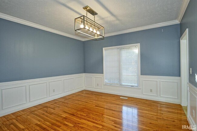 Building Photo - 4422 Wynbrooke Dr