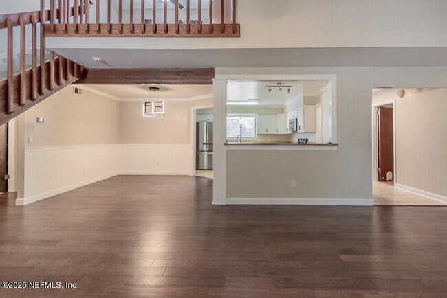 Building Photo - 8330 Cross Timbers Dr W