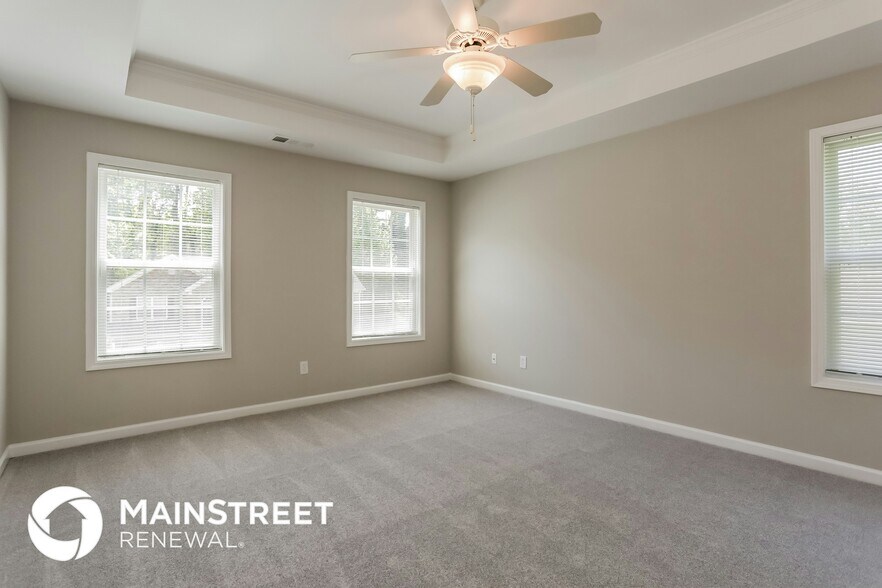 Building Photo - 1299 Vonda Ln SW