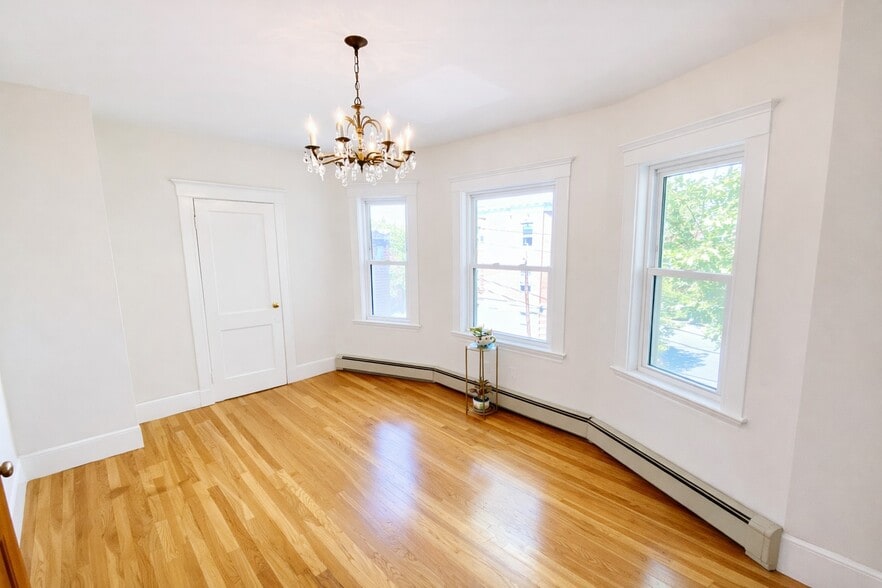 Bedroom 3 - 208 Rawson Rd