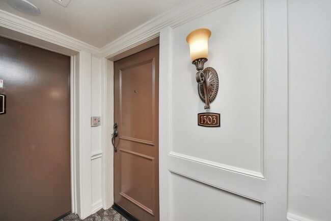 Building Photo - 3525 Sage Rd