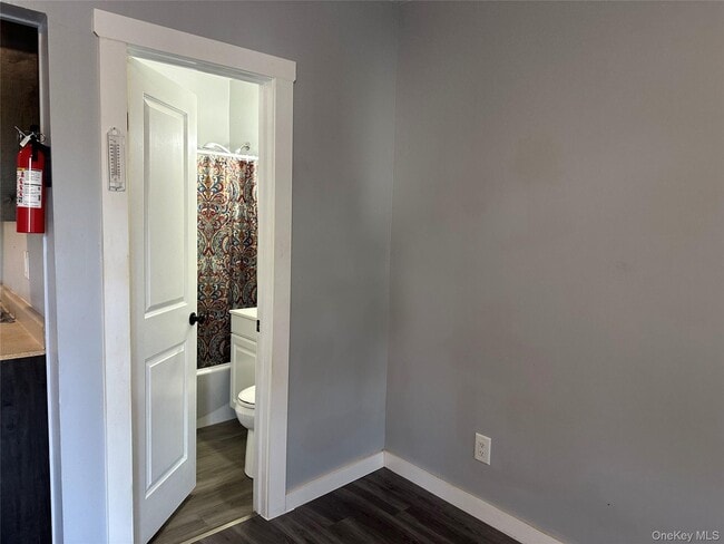 Building Photo - 1399 US-44