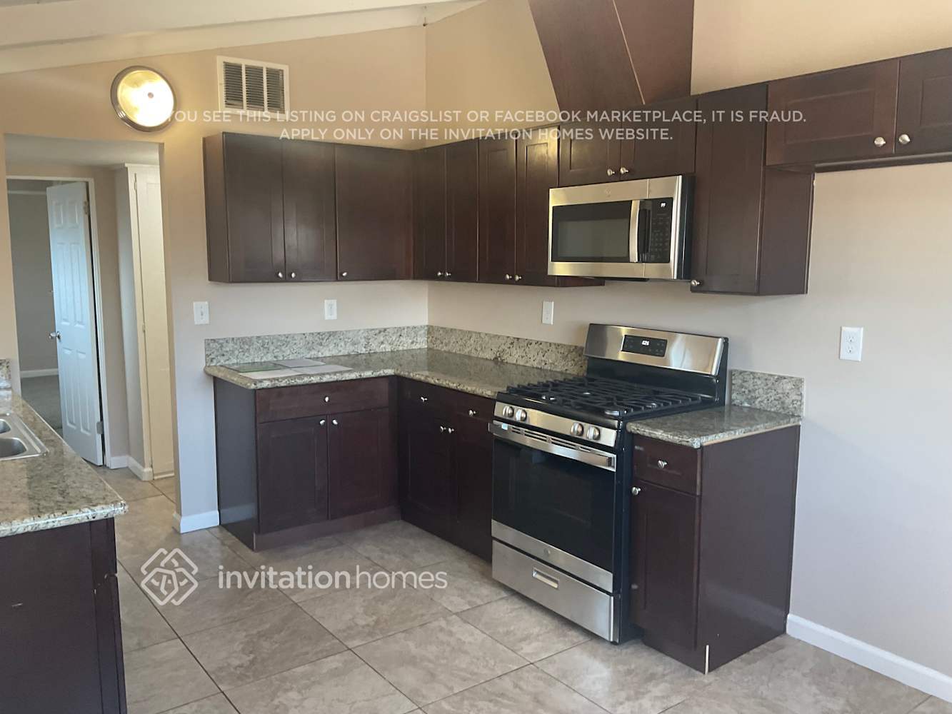 Building Photo - 6452 Geyser Ave