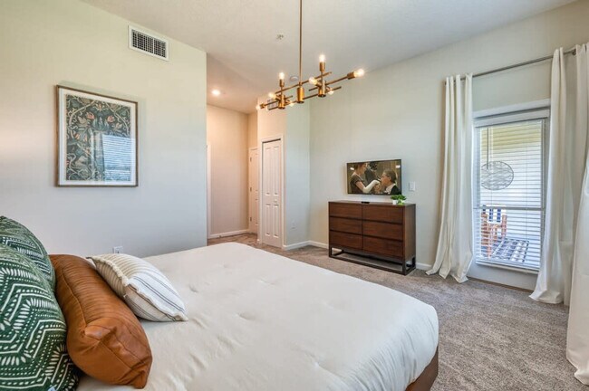 Building Photo - 879 Ocean Course Ave