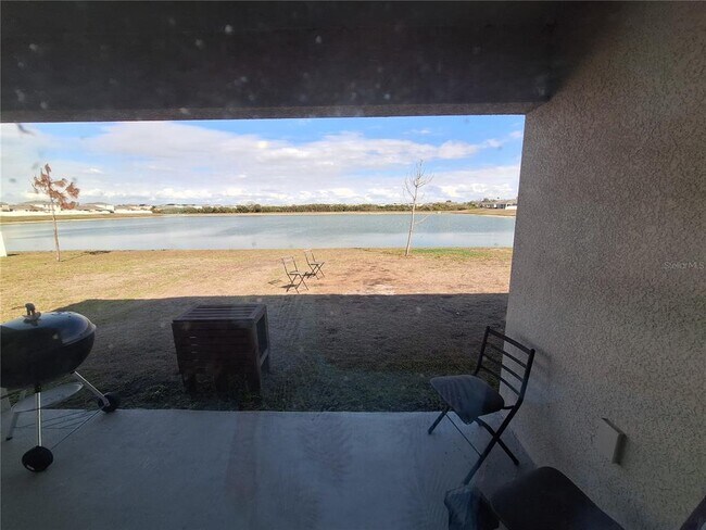 Building Photo - 511 Sunlit Coral St