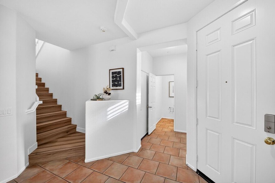 Building Photo - 11515 Bridgecourt