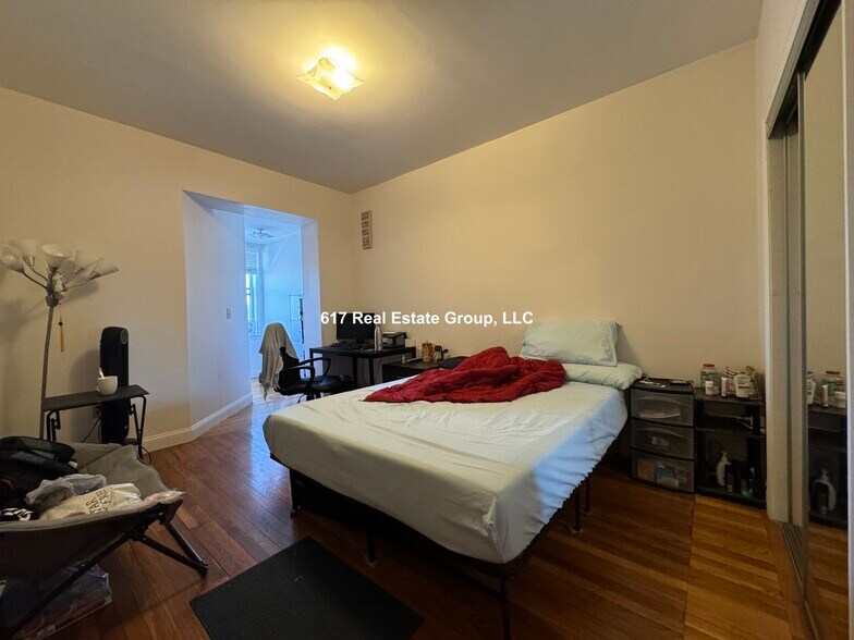 Building Photo - 41 Egremont Rd