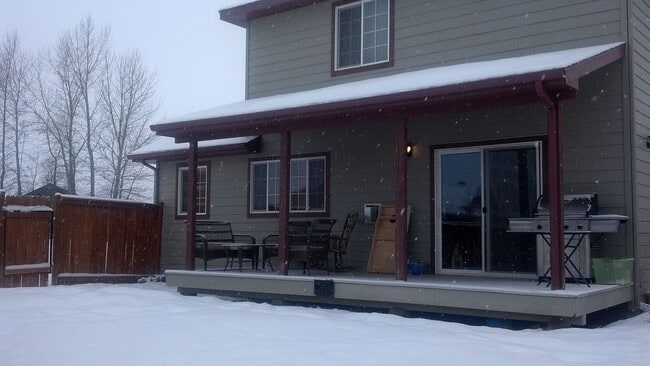 Building Photo - 147 Dogwood Dr