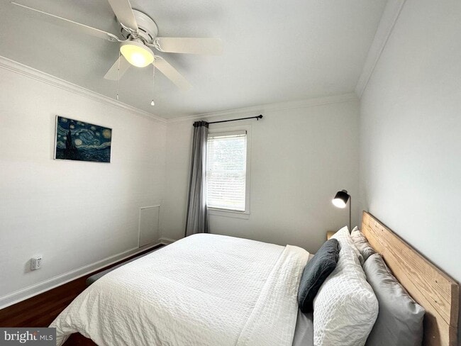 Building Photo - 718 S Washington St