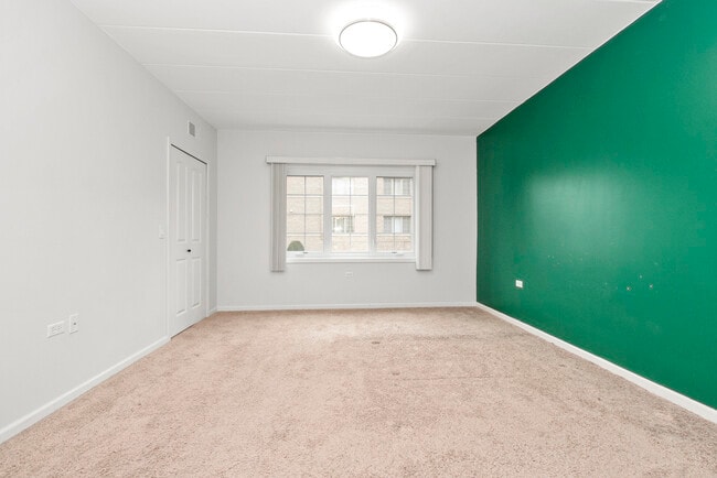 Building Photo - 14130 Sheffield Dr