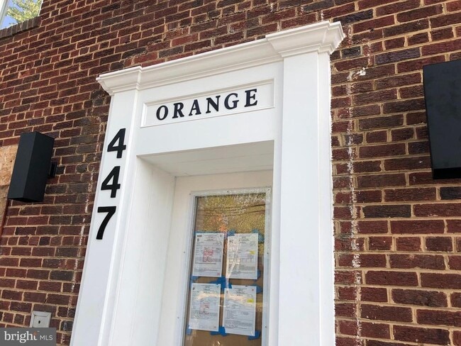 Building Photo - 447 Orange St SE