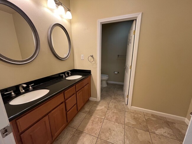 Building Photo - Upgraded and Beautiful Spacious 4 Bedroom ...
