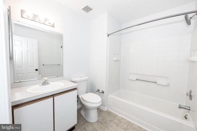 Building Photo - 109 Briarcliff Ct