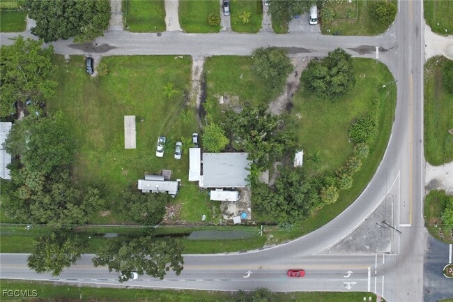 Building Photo - 4180 Sabal Ln