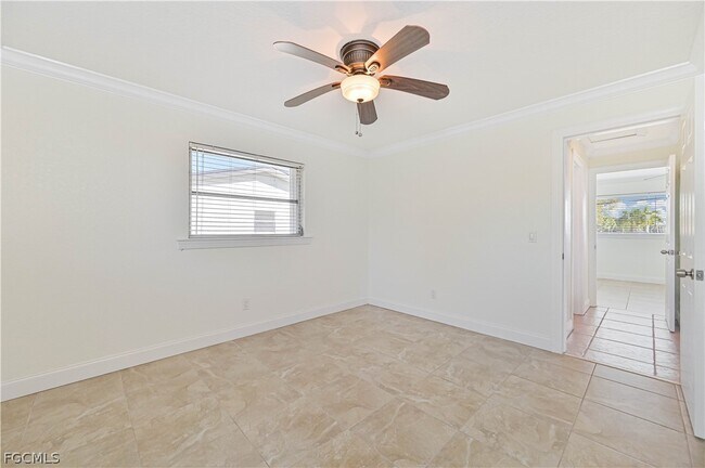 Building Photo - 711 Monterey Ave