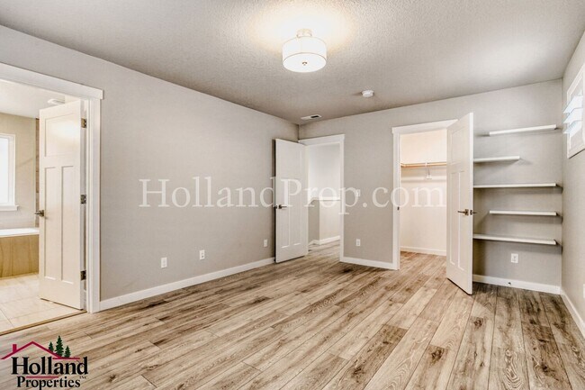 Building Photo - A must-see home in Beaverton where style, location, and lifestyle come together