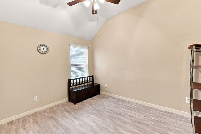 Building Photo - 8306 Calico Canyon Dr