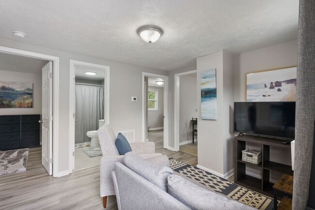 Building Photo - Adorable 3 bedroom 1 bathroom home!